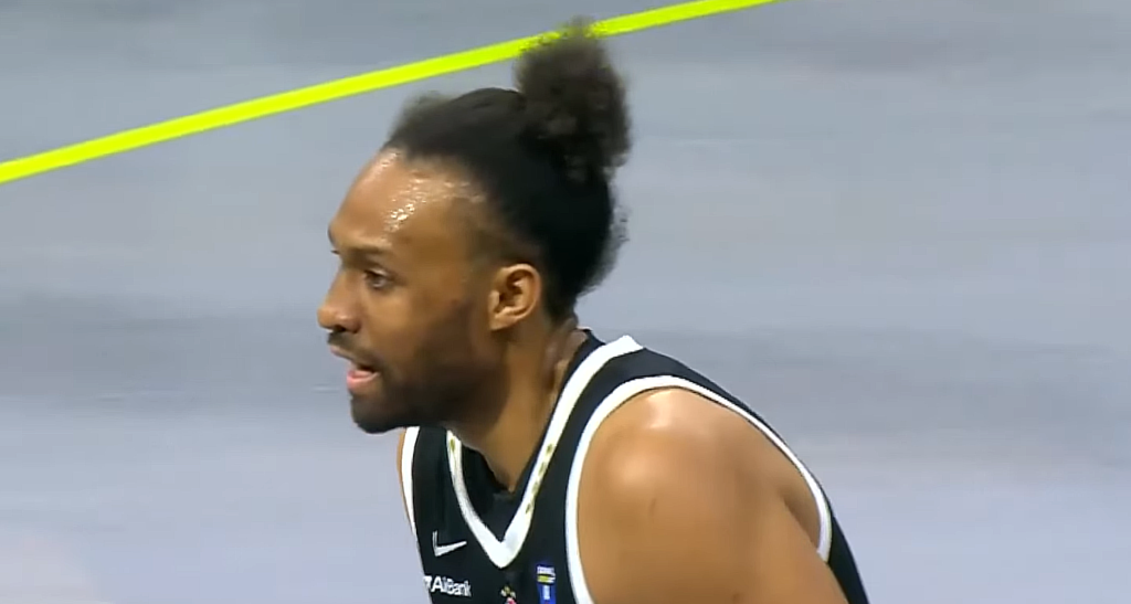Jabari Parker pozajmljen Huventudu. Ima ugovor sa Partizanom za narednu sezonu.