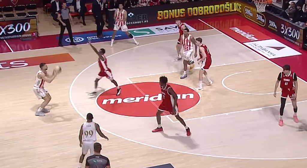 Večiti derbi bez navijača.