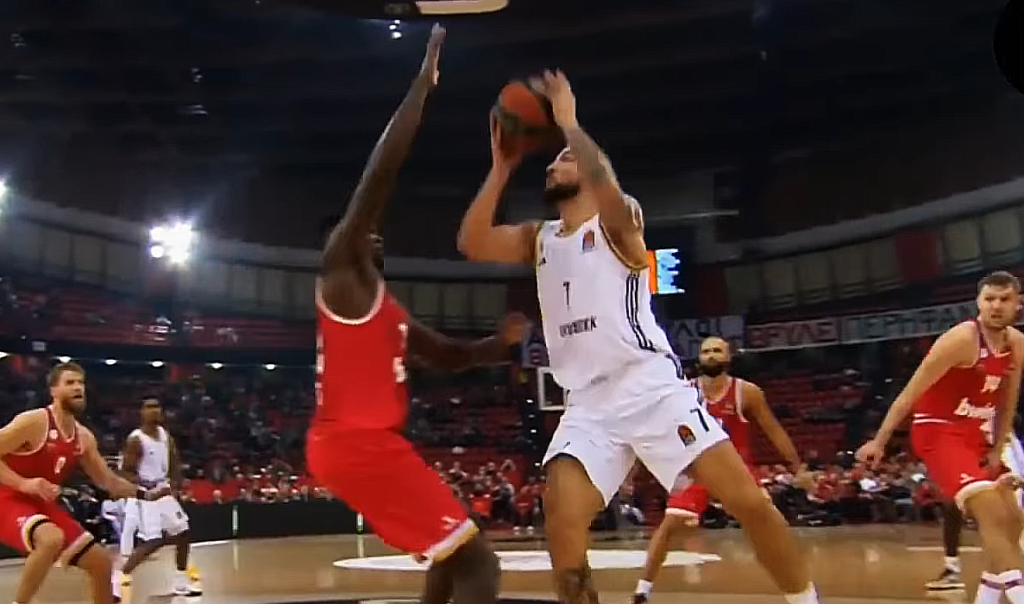 Joffrey Lauvergne se rastao sa Kuwait SC timom.